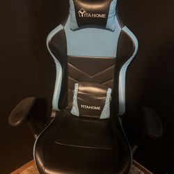 Worn Gaming Chair