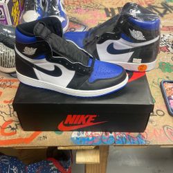 Air Jordan 1 Retro High Sz 11 & 13 