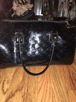 Queen Latifah leather purse! Vibrant beautiful red interior!