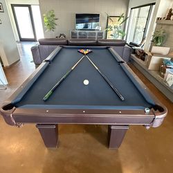 Olhausen Modern 8’ Pool Table