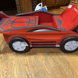 KidKraft Speedway Play N Store Activity Table – Great Condition