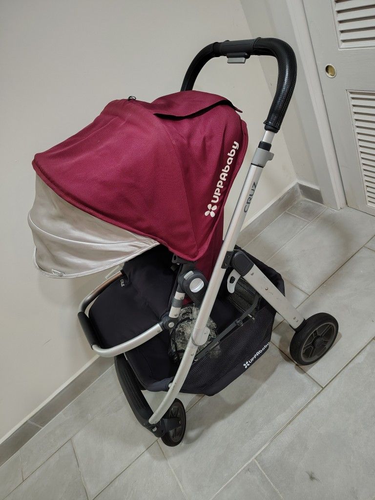 Uppababy Vista Stroller Very Good Condition