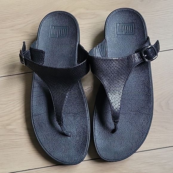 Fitflop The Skinny Women s T Strap Wedge Sandals size 10