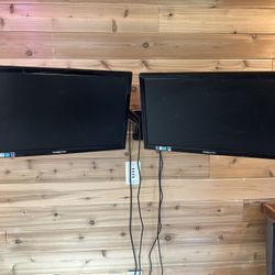2 Hanspree Monitors With Wall Mount
