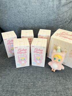 BABY MOLLY POCKET FRIENDS SERIES VINYL PLUSH PENDANT