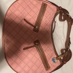 New Large Dooney Bourke Purse
