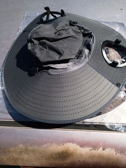 Hat with solar fan
