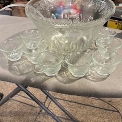 Glass Punch Bowl With Eight Cups