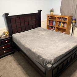 Queen Bedroom Set