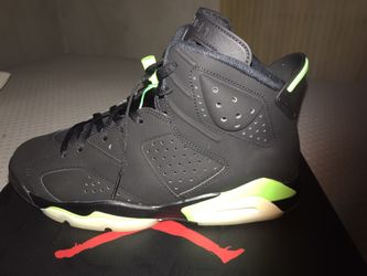Electric Green 6s Sz 10.5 8.5 - 10  Condition 