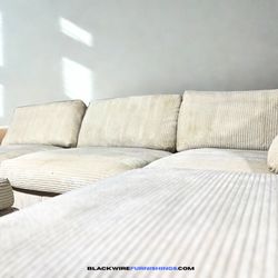 Cream Sectional Couch - Free Delivery 🚚