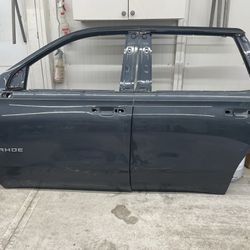 2021-2024 Chevrolet Tahoe Left Front And Rear Door Shell OEM