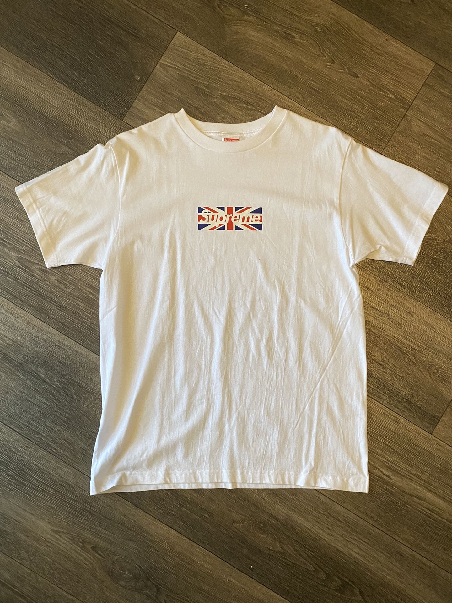Supreme T-shirts Size Small Men