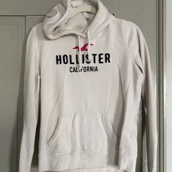 Women’s Hollister Hoodie (L)