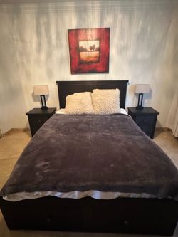 Bedroom set
