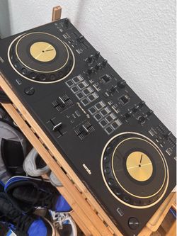 Pioneer Dj-rev 1