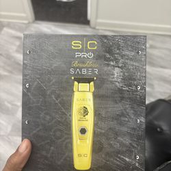 Style craft Brushless Saber Trimmers (comes w/ charging dock)