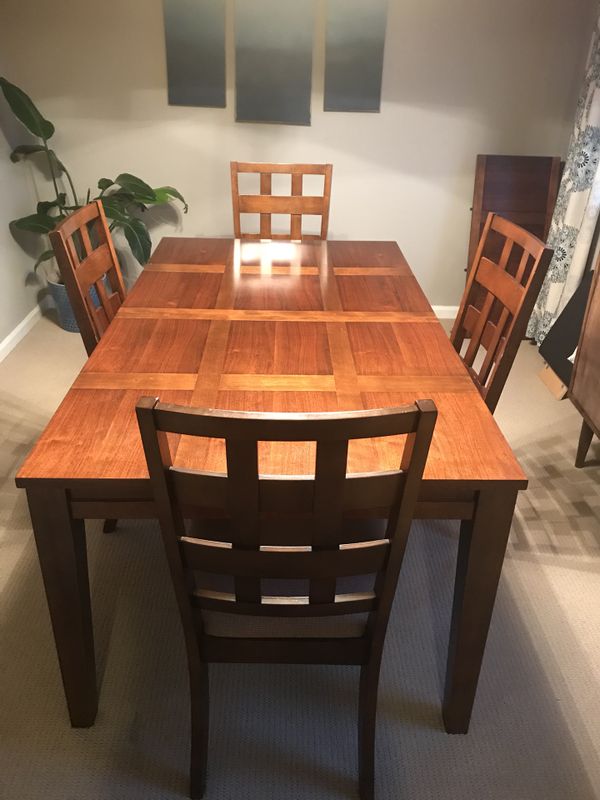 Dining Room Table Extendable With Removable Leaf For In Dining Room Table Extendable With Removable Leaf For In Warwick Ny Offerup