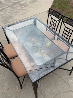 Dining Set with 4 Chairs