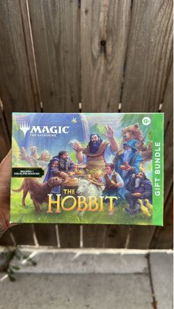 Magic The Gathering The Hobbit Gift Bundle $120
