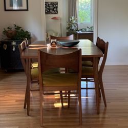Vintage Danish Modern / MCM Dining Table & 6 Chairs