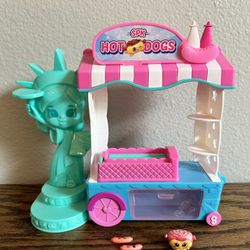Shopkins USA World Vacation SPK Hot Dog Stand Playset W/ 4 Exclusive Figures