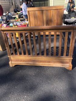 Full-size Farmhouse Frame Is