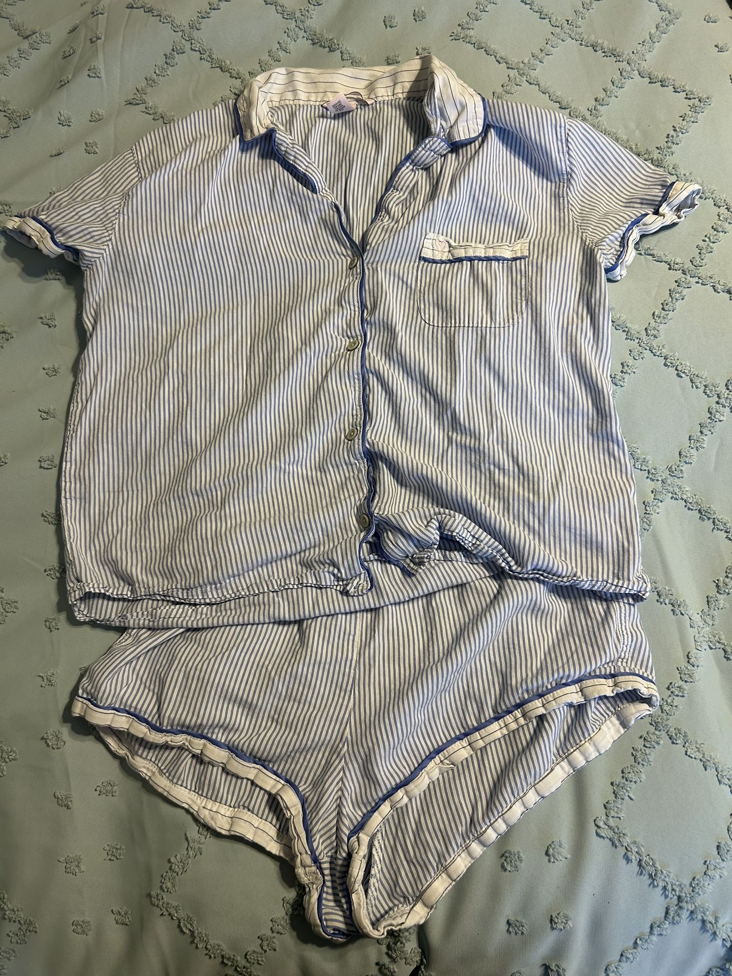 Victoria Secret Pajamas Set