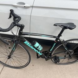 Women’s Bianchi Road Bike – Never Used