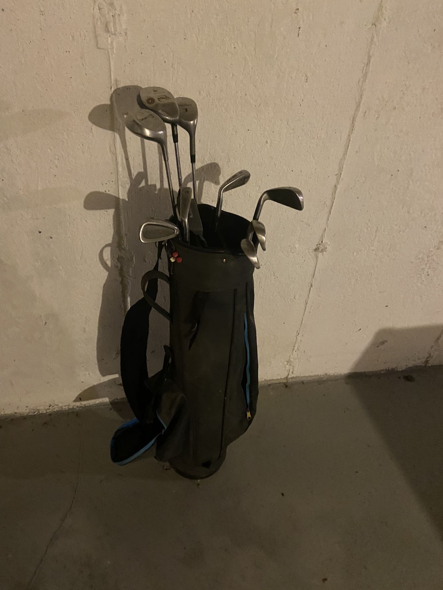 Golf Clubs 
