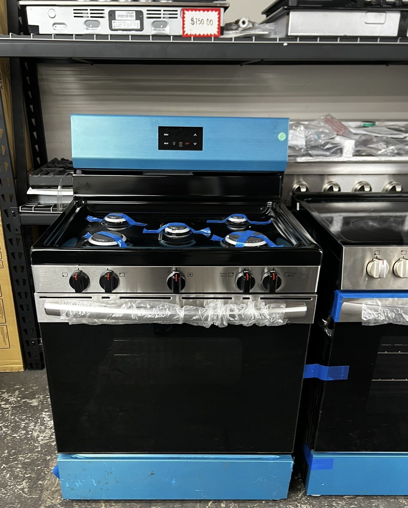 Frigidaire 30in Gas Stove Quick Boil In Stainless Steel