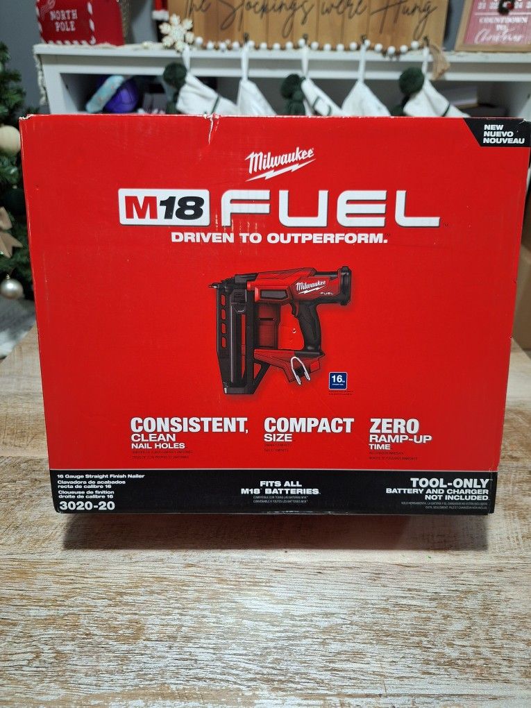 Milwaukee
M18 FUEL 18-Volt Lithium-Ion Brushless Cordless Gen ll 16-Gauge Straight Finish Nailer (Tool Only)