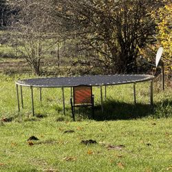 Trampoline