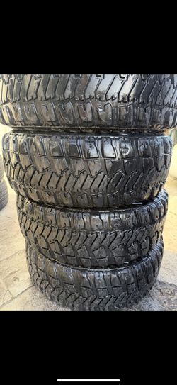 LT285/75R16 10 ply 4 used tires good year wrangler M/T