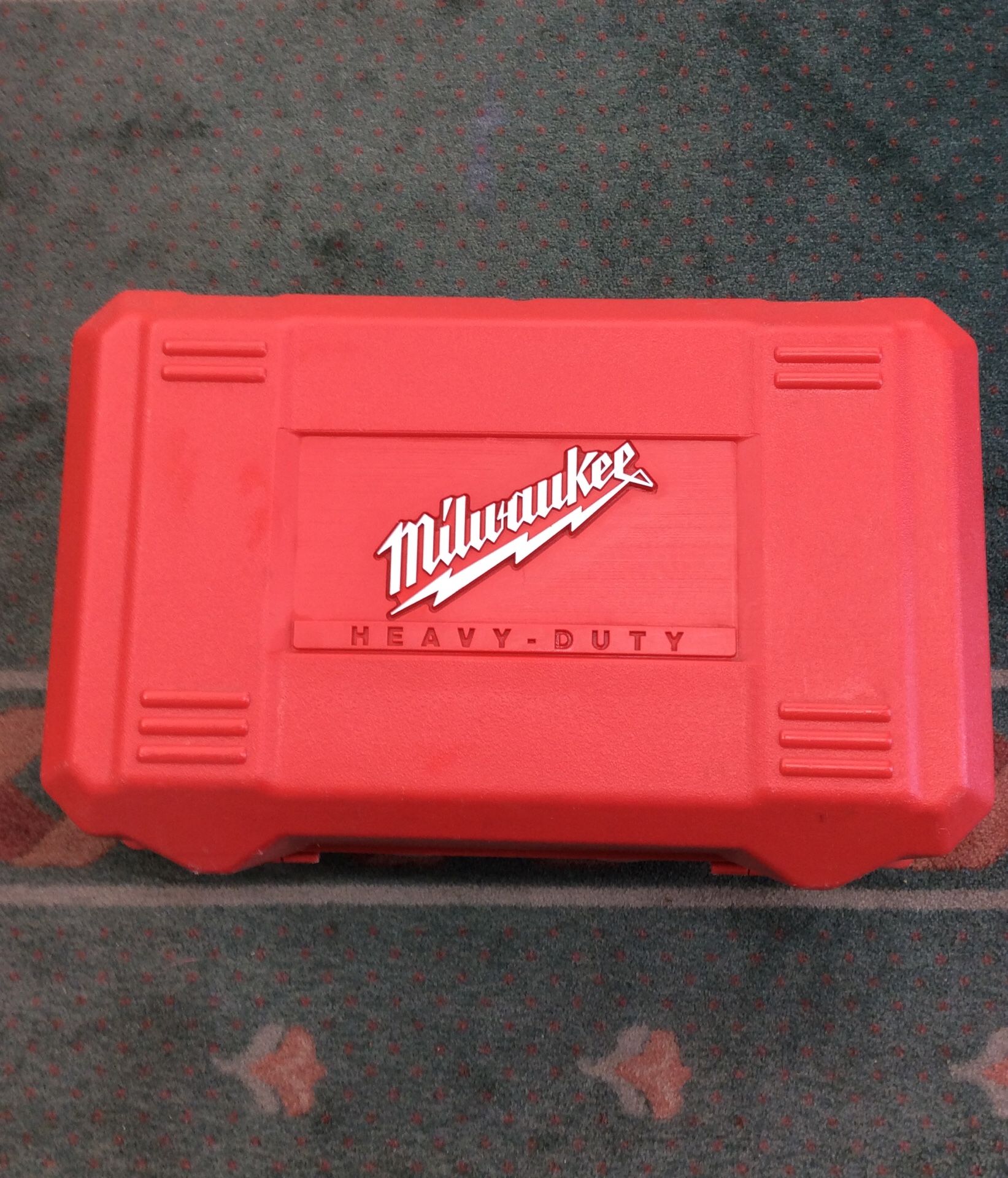 Milwaukee Heavy Duty Tool Box
