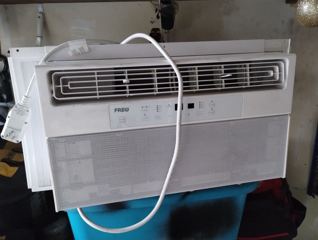 Window AC Unit
