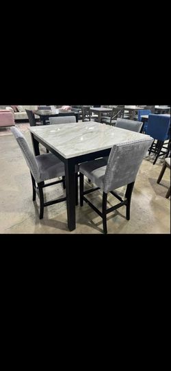 New Counter Height Set $40 Down