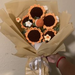 Knitted Sunflower  Bouquet 