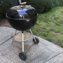 Used Weber 18” Original Kettle Charcoal Grill Black VINTAGE MADE IN USA