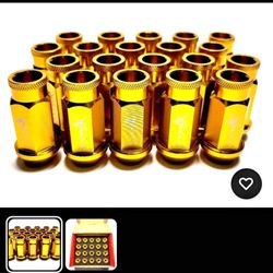 Gold Lug Nut Set