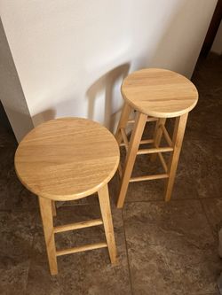 STURDY WOOD 🌺NEW CONDITION