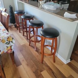 4 Barstools 