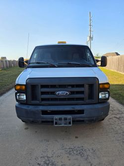 2013 Ford E-150