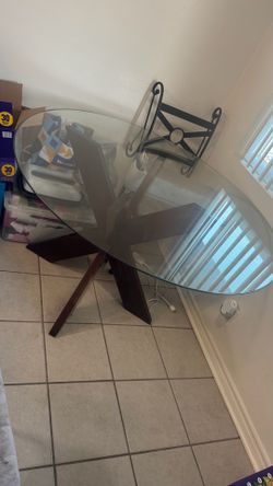 Dining room Table