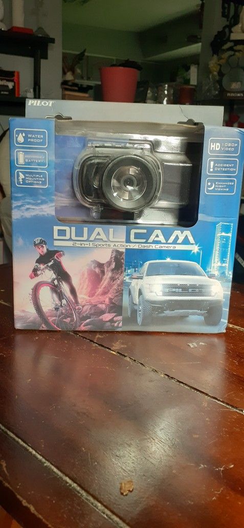 2 IN 1 PILOT DASH CAMERA NEW IN BOX...CLICK ON PICTURE YOU WILL GET FULL PICTURE SIZE. READ MORE BELOW