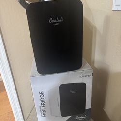 Mini Fridge 