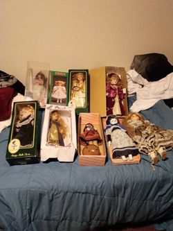 Lot of Collectible Porcelain Dolls in Boxes