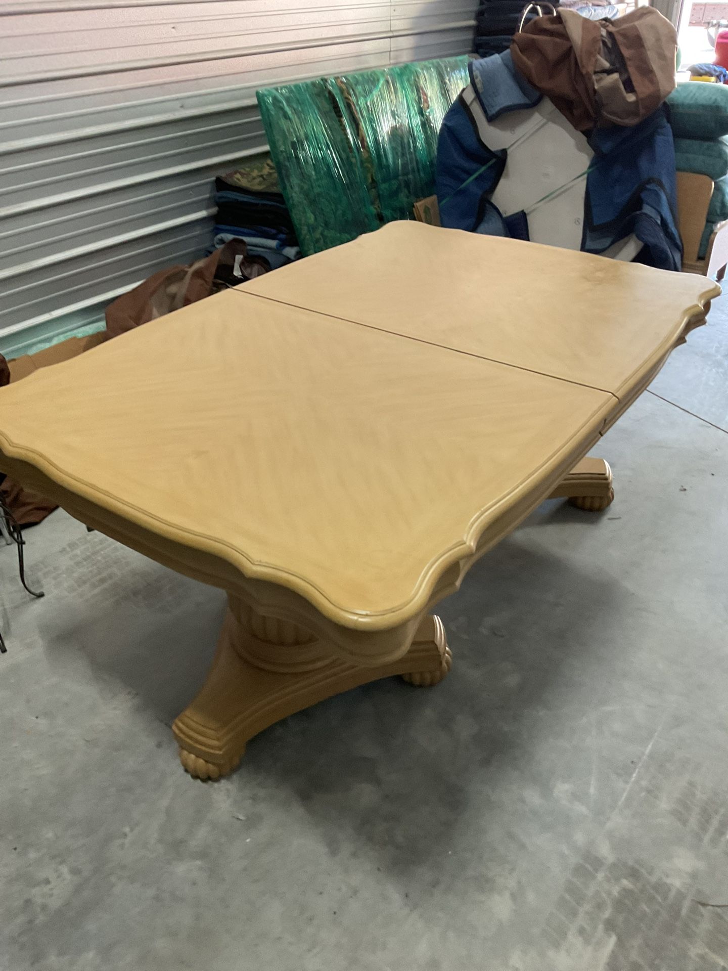 Dining Table (2 Extra Leaves)