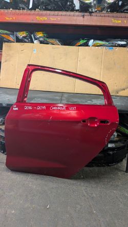 2016-2017-2018-2019 CHEVROLET VOLT LEFT REAR DOOR OEM USED #12472
