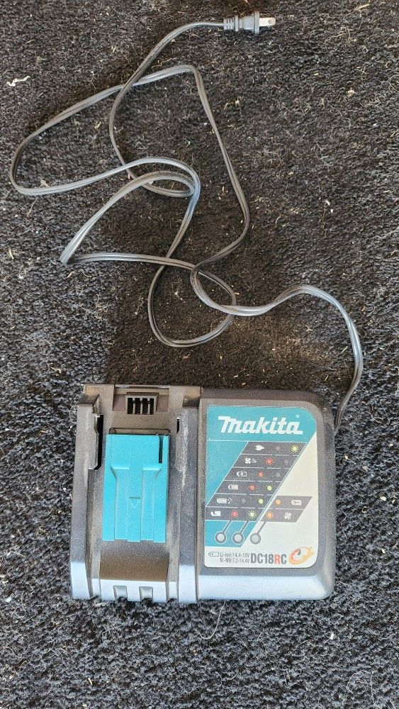 Makita DC18RC 18V LXT Lithium-Ion Rapid Optimum Charger.